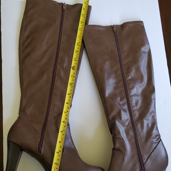 Never worn Cushion Walk by Avon tall boots - Picture 2 of 3